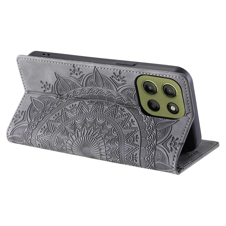 For Motorola Moto G15 Totem Embossed Magnetic Leather Phone Case