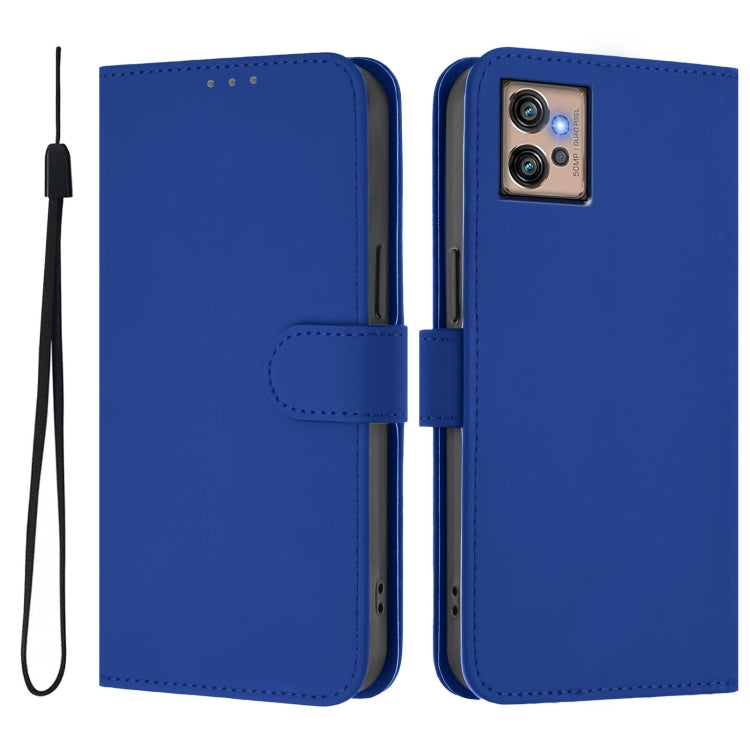 For Motorola Moto G32 Skin Feel Solid Color Leather Phone Case with Lanyard