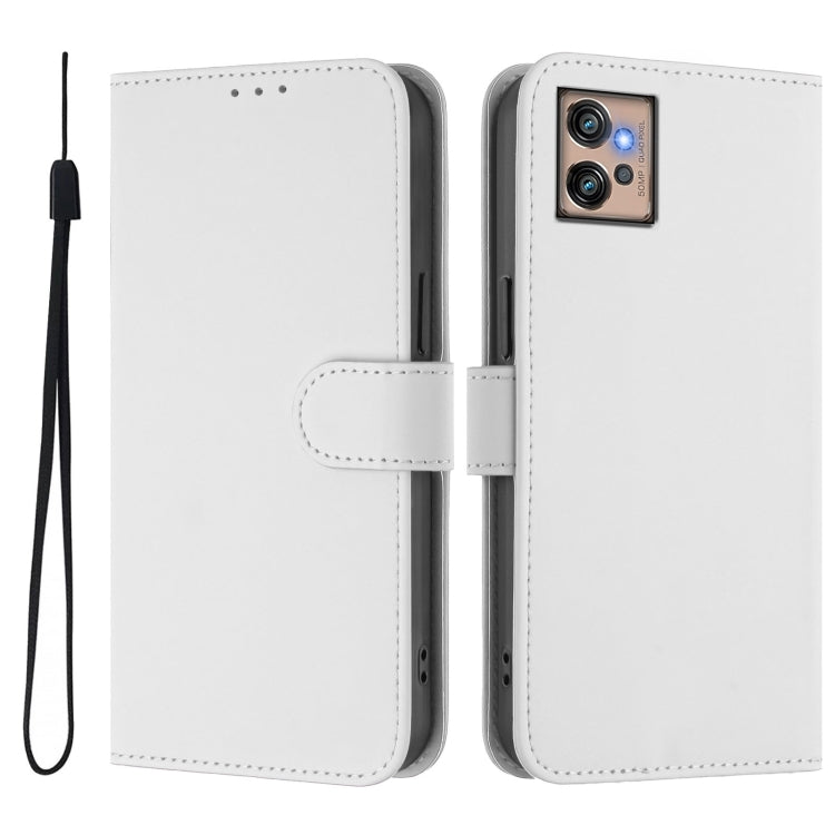 For Motorola Moto G32 Skin Feel Solid Color Leather Phone Case with Lanyard