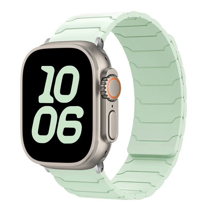 For Apple Watch 42mm / 41mm / 40mm / 38mm Magnetic Silicone Watch Band