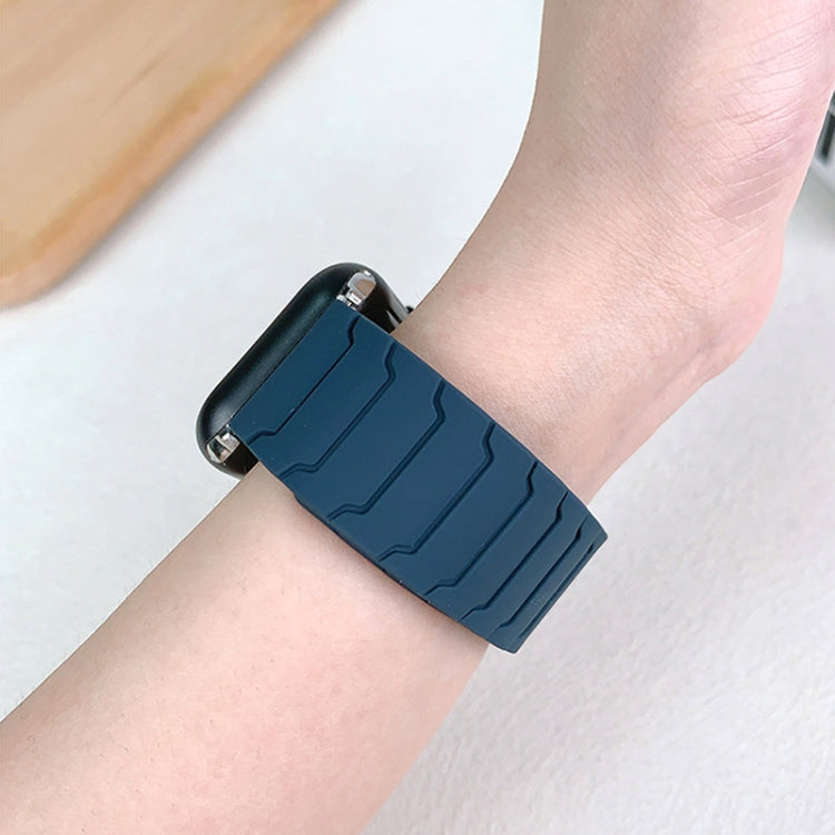 For Apple Watch 42mm / 41mm / 40mm / 38mm Magnetic Silicone Watch Band