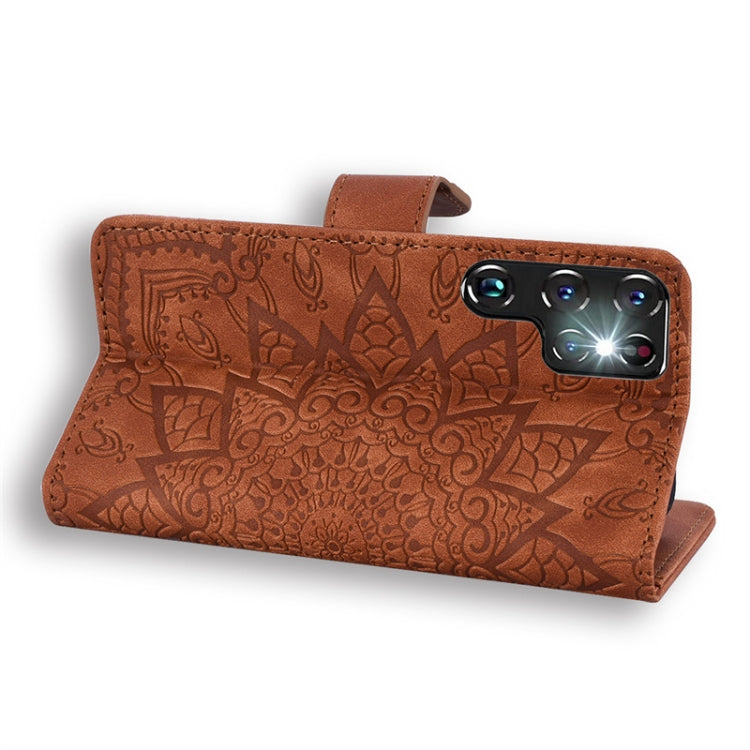 For Samsung Galaxy S24 Ultra 5G Mandala Embossed Dual-Fold Calf Leather Phone Case