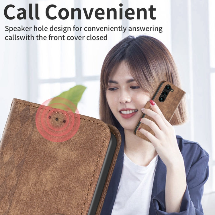 For Samsung Galaxy S25 5G Plaid Embossed Leather Phone Case