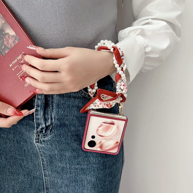 For Honor Magic V Flip Sketch Flower Pattern Phone Case with Scarf Bracelet - Rose
