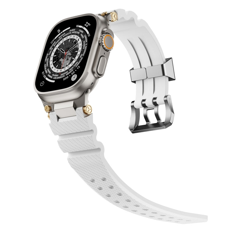For Apple Watch 46mm / 49mm / 45mm / 44mm Cool Dual-Row Holes Silicone Watch Band