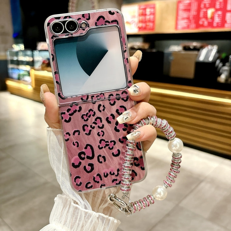 For Samsung Galaxy Z Flip5 5G Feather Leopard Pattern Integrated Phone Case with Bracelet
