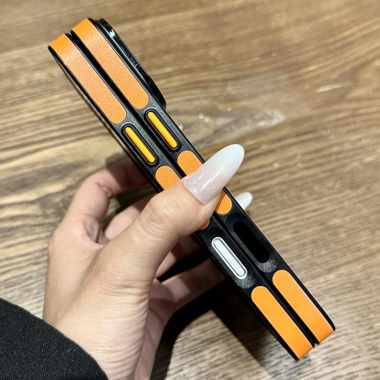 For iPhone 15 Contrast Color Imitation Wood Texture MagSafe Phone Case