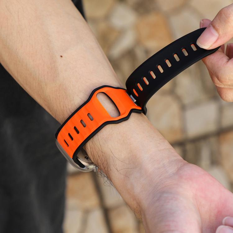 For Apple Watch 46mm / 49mm / 45mm / 44mm Norman Buckle Two-color Silicone Watch Band