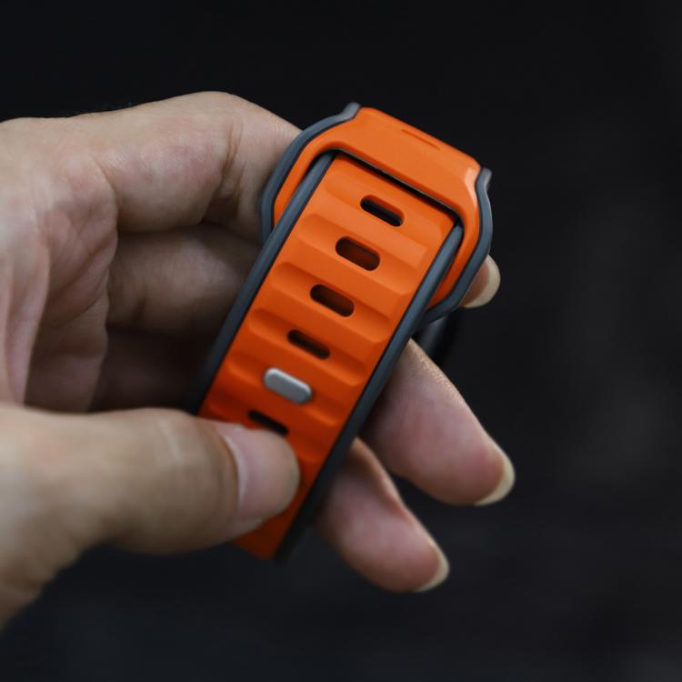 For Apple Watch 46mm / 49mm / 45mm / 44mm Norman Buckle Two-color Silicone Watch Band