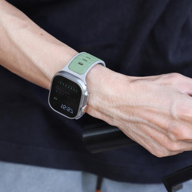 For Apple Watch 46mm / 49mm / 45mm / 44mm Norman Buckle Two-color Silicone Watch Band