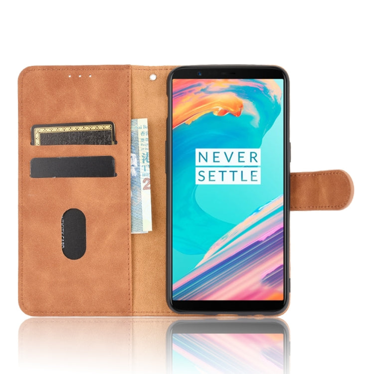 For OnePlus 5T Solid Color Skin Feel Magnetic Buckle Horizontal Flip Calf Texture PU Leather Case with Holder & Card Slots & Wallet