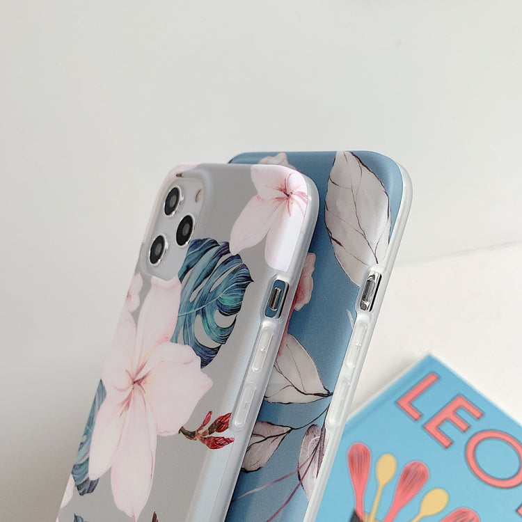 For iPhone 12 / 12 Pro Flower Pattern Soft TPU Protective Case(Red Flower)