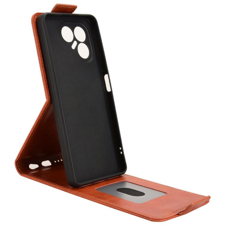 For Tecno Pova 7 4G Magnetic Vertical Flip Leather Phone Case with Buckle