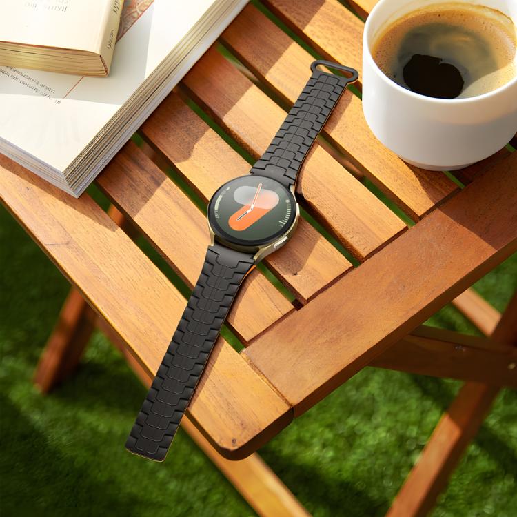 For Samsung Galaxy Watch 7 / 6 / 5 Magnetic Silicone Watch Band