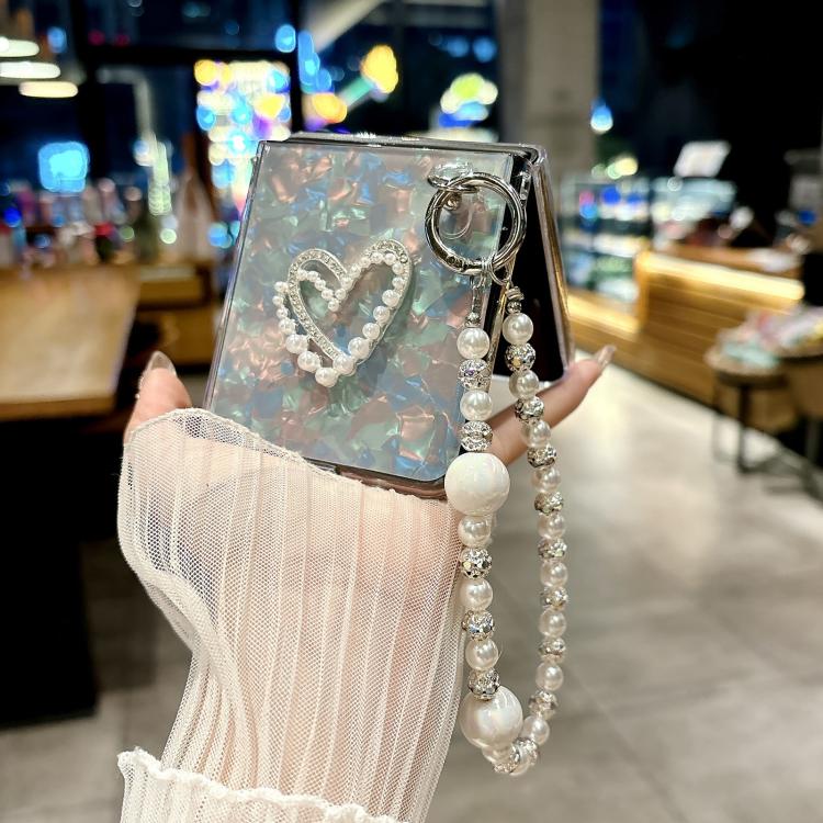 For ZTE nubia Flip2 Pearlescent Shell Texture Heart Pattern Phone Case with Bracelet