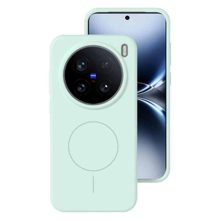 For vivo X200 Ultra Liquid Silicone Thin Circle MagSafe Phone Case
