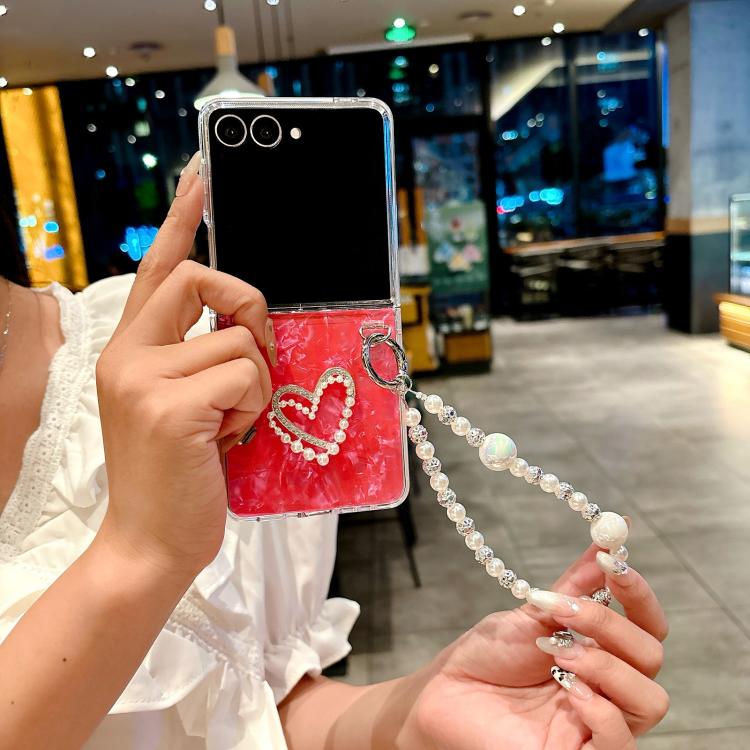 For Samsung Galaxy Z Flip7 5G Pearlescent Shell Texture Heart Pattern Phone Case with Bracelet