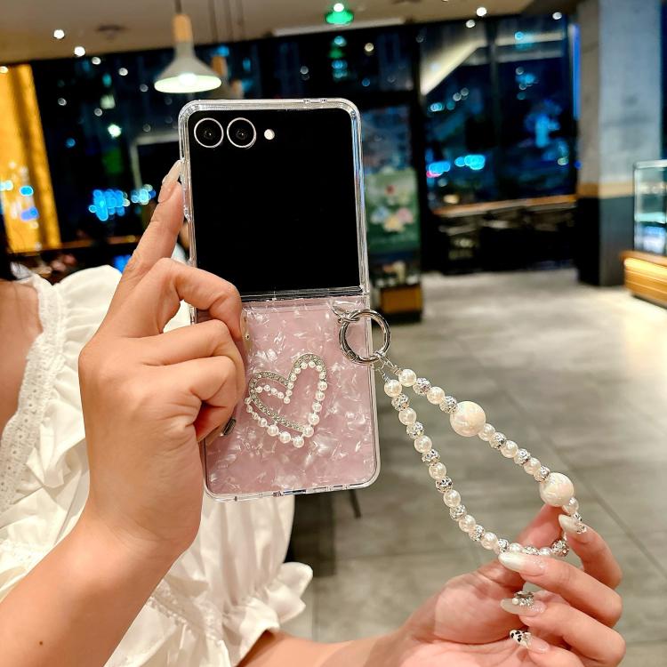 For Samsung Galaxy Z Flip7 5G Pearlescent Shell Texture Heart Pattern Phone Case with Bracelet