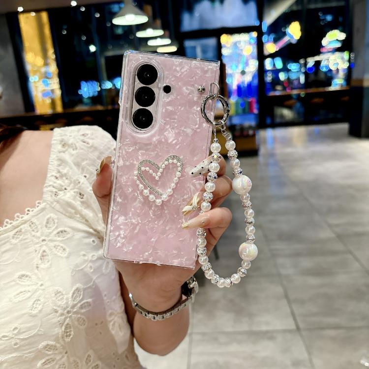For Samsung Galaxy Z Fold7 5G Pearlescent Shell Texture Heart Pattern Phone Case with Bracelet