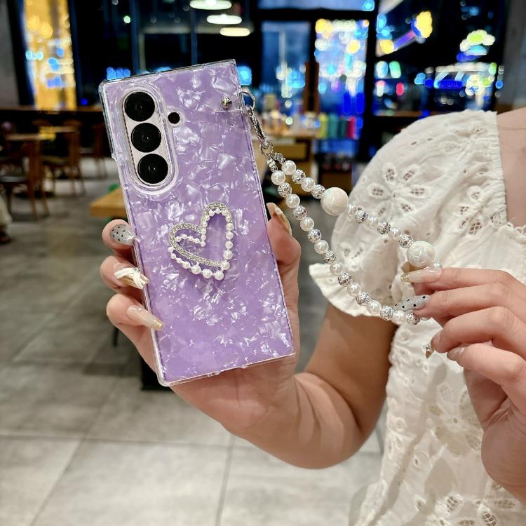For Samsung Galaxy Z Fold7 5G Pearlescent Shell Texture Heart Pattern Phone Case with Bracelet