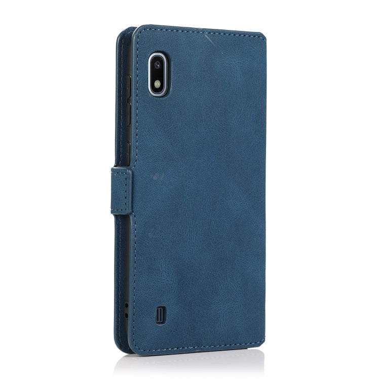 For Samsung Galaxy A10 Retro Magnetic Closing Clasp Horizontal Flip Leather Case with Holder & Card Slots & Photo Frame & Wallet