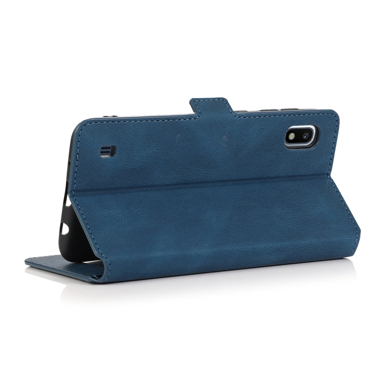 For Samsung Galaxy A10 Retro Magnetic Closing Clasp Horizontal Flip Leather Case with Holder & Card Slots & Photo Frame & Wallet