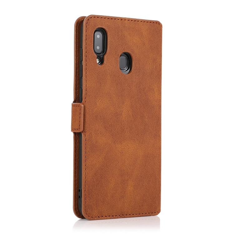 For Samsung Galaxy A20 & A30 Retro Magnetic Closing Clasp Horizontal Flip Leather Case with Holder & Card Slots & Photo Frame & Wallet
