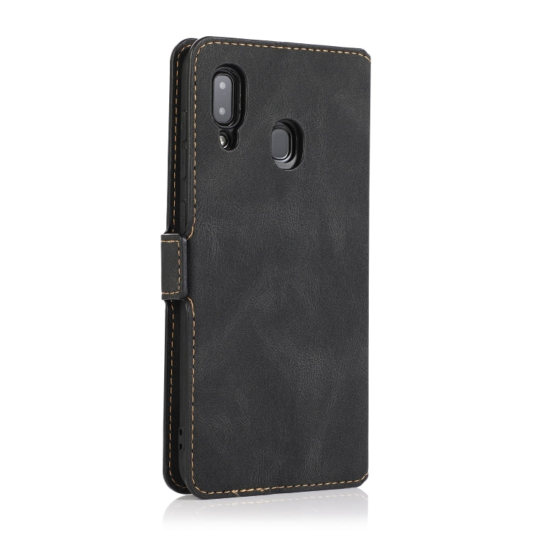For Samsung Galaxy A20 & A30 Retro Magnetic Closing Clasp Horizontal Flip Leather Case with Holder & Card Slots & Photo Frame & Wallet