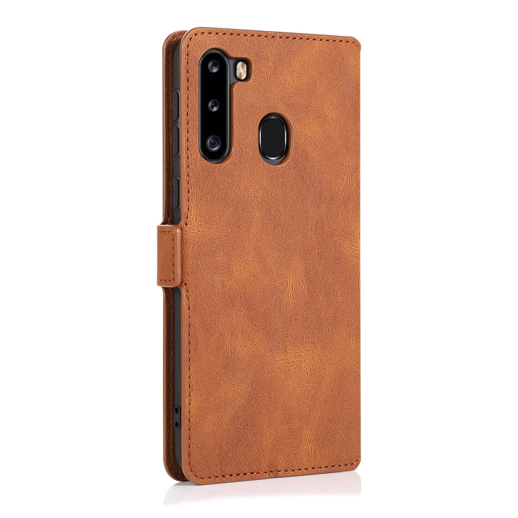 For Samsung Galaxy A21 Retro Magnetic Closing Clasp Horizontal Flip Leather Case with Holder & Card Slots & Photo Frame & Wallet