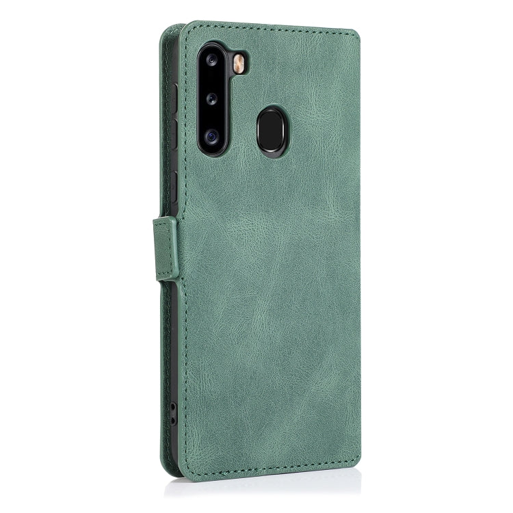 For Samsung Galaxy A21 Retro Magnetic Closing Clasp Horizontal Flip Leather Case with Holder & Card Slots & Photo Frame & Wallet