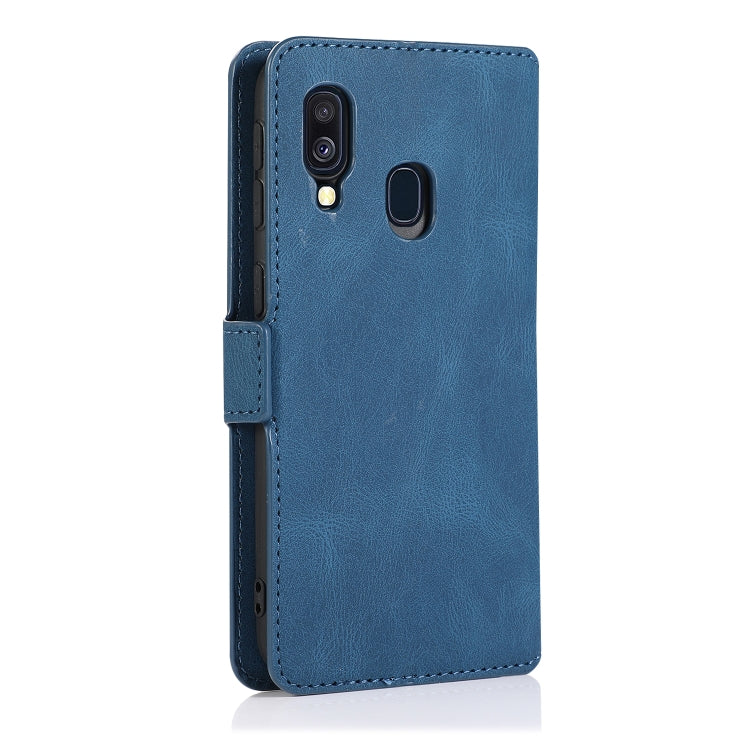 For Samsung Galaxy A40 Retro Magnetic Closing Clasp Horizontal Flip Leather Case with Holder & Card Slots & Photo Frame & Wallet