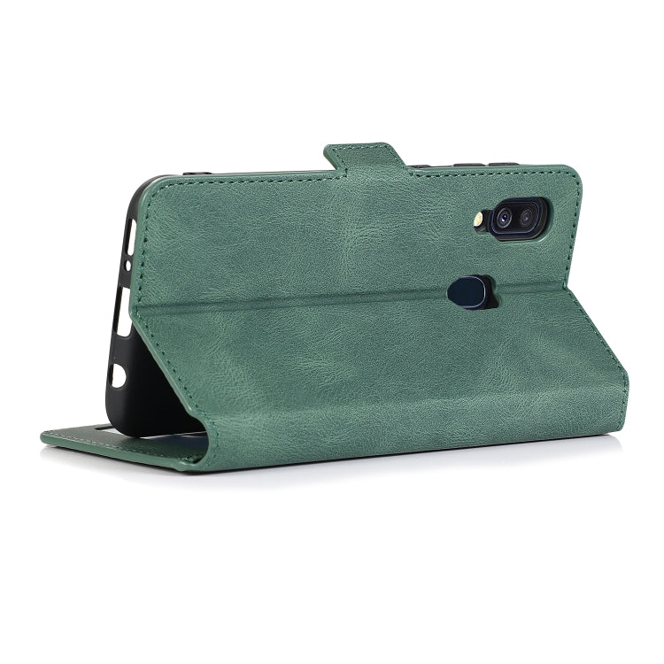 For Samsung Galaxy A40 Retro Magnetic Closing Clasp Horizontal Flip Leather Case with Holder & Card Slots & Photo Frame & Wallet