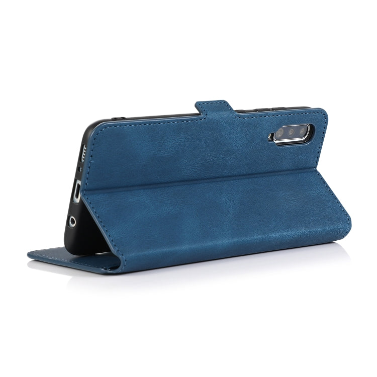For Samsung Galaxy A70 Retro Magnetic Closing Clasp Horizontal Flip Leather Case with Holder & Card Slots & Photo Frame & Wallet