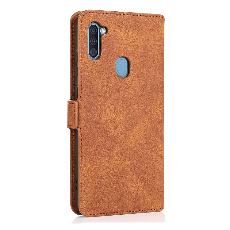 For Samsung Galaxy A11 Retro Magnetic Closing Clasp Horizontal Flip Leather Case with Holder & Card Slots & Photo Frame & Wallet