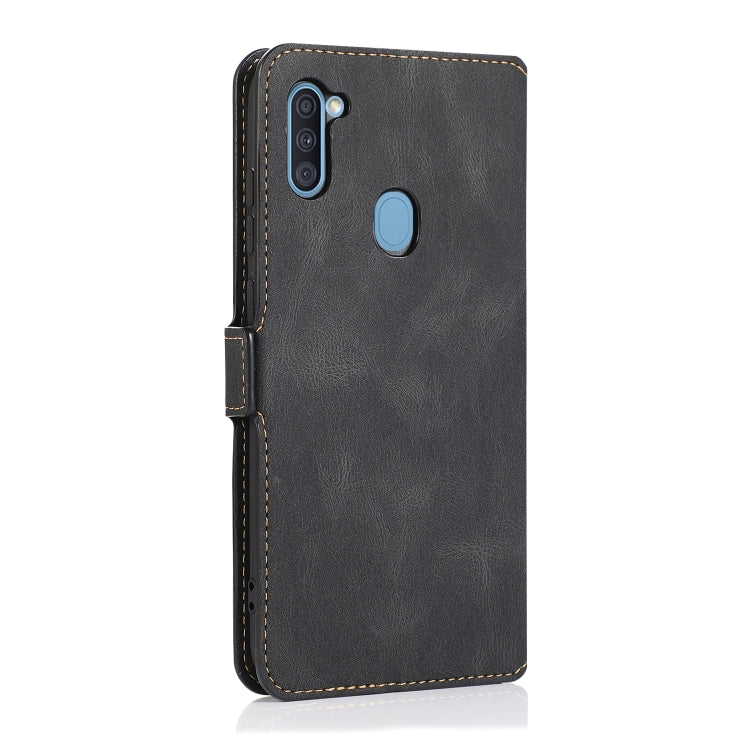 For Samsung Galaxy A11 Retro Magnetic Closing Clasp Horizontal Flip Leather Case with Holder & Card Slots & Photo Frame & Wallet