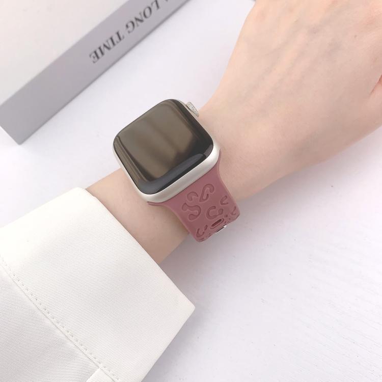 For Apple Watch 46mm / 49mm / 45mm / 44mm Buckle Concave Leopard Silicone Watch Band