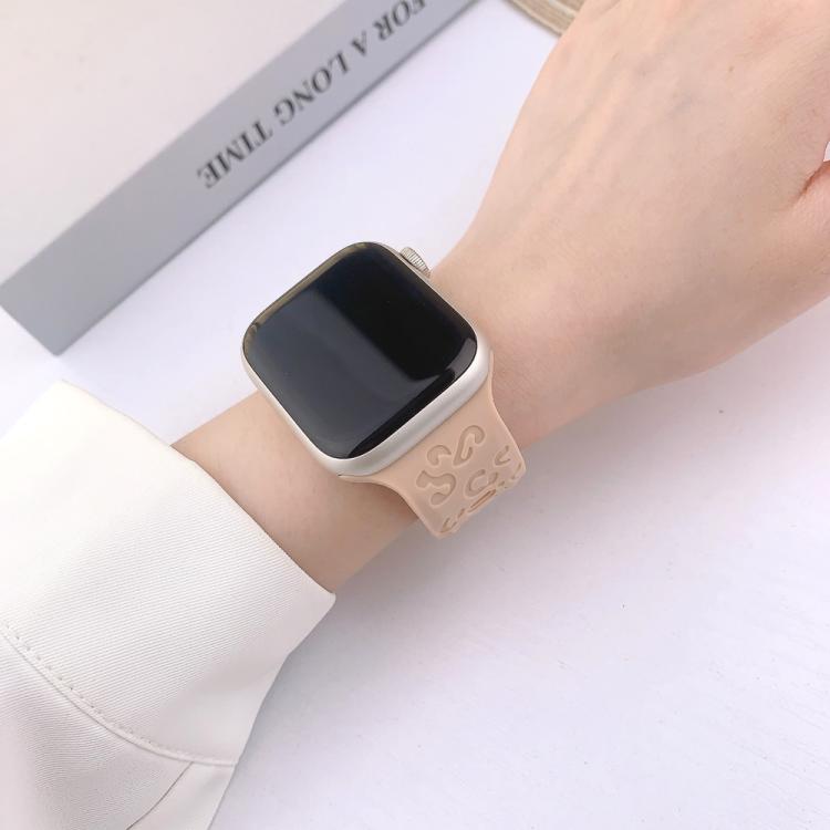 For Apple Watch 42mm / 41mm / 40mm / 38mm Buckle Concave Leopard Silicone Watch Band