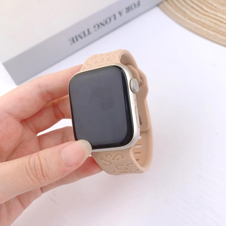 For Apple Watch 42mm / 41mm / 40mm / 38mm Buckle Concave Leopard Silicone Watch Band