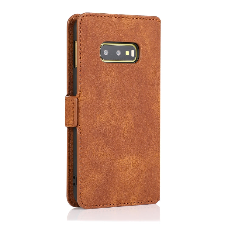 For Samsung Galaxy S10e Retro Magnetic Closing Clasp Horizontal Flip Leather Case with Holder & Card Slots & Photo Frame & Wallet