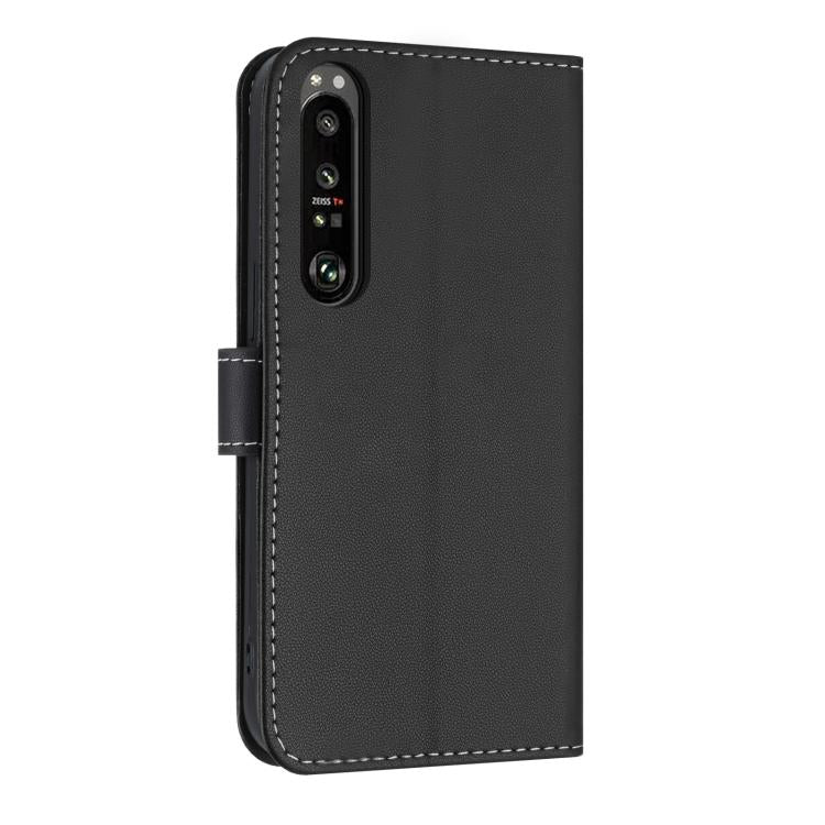 For Sony Xperia 1 IV Metal Bow Leather Phone Case with Hand Strap