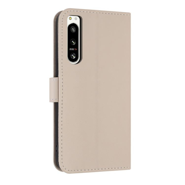 For Sony Xperia 5 IV Metal Bow Leather Phone Case with Hand Strap