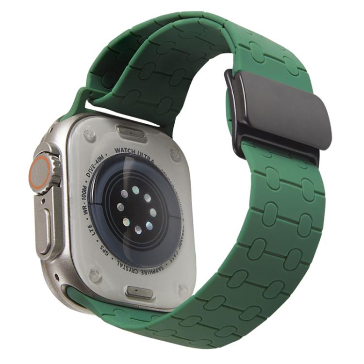 For Apple Watch 42mm / 41mm / 40mm / 38mm Magnetic Buckle Breathable Silicone Watch Band