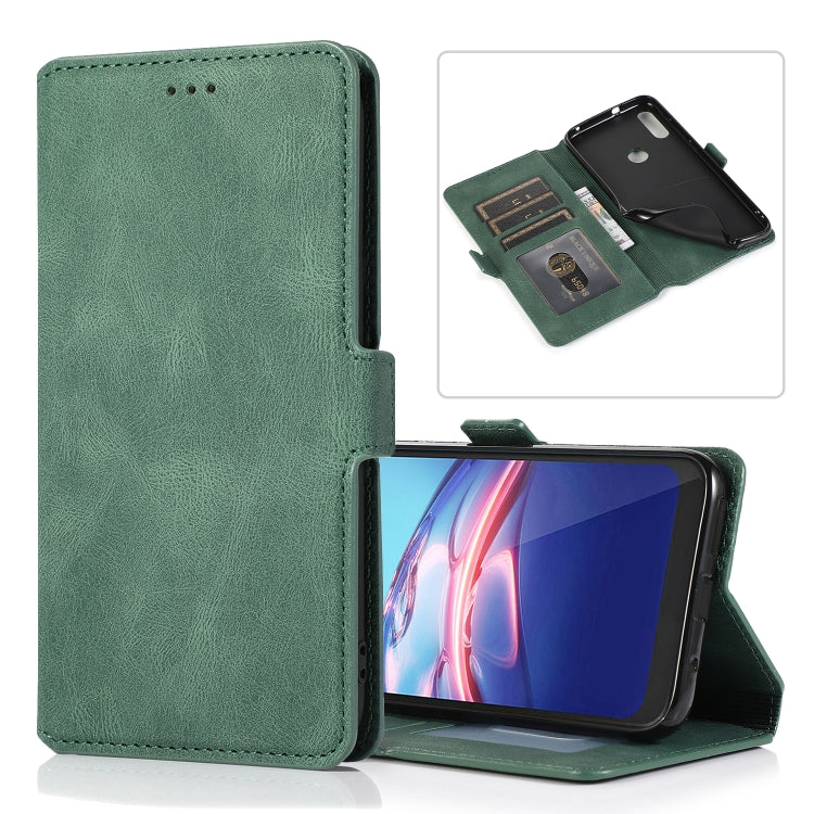 For Motorola Moto E7 Retro Magnetic Closing Clasp Horizontal Flip Leather Case with Holder & Card Slots & Photo Frame & Wallet