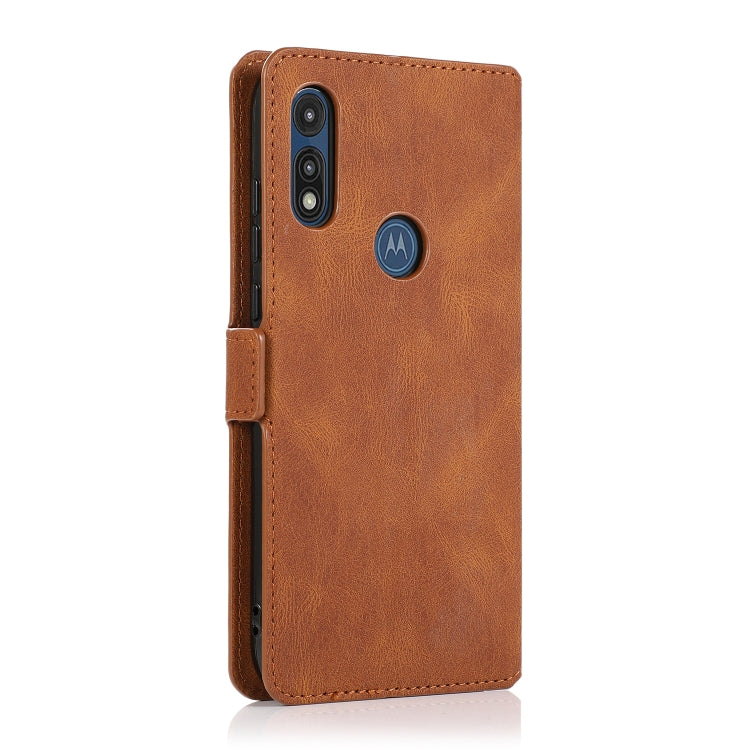 For Motorola Moto E7 Retro Magnetic Closing Clasp Horizontal Flip Leather Case with Holder & Card Slots & Photo Frame & Wallet