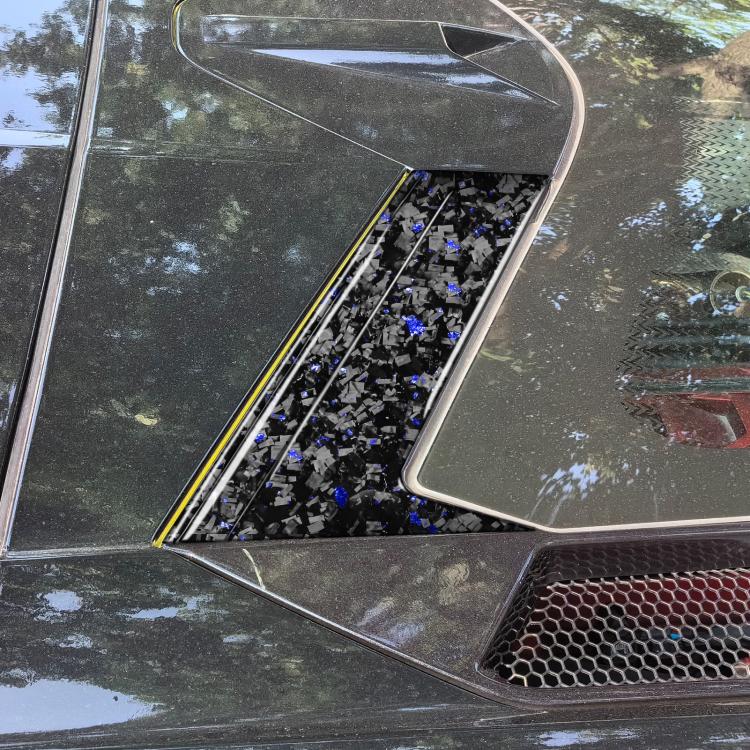6pcs/Set Forged Gold Foil Carbon Fiber Car Roof Camera Decorative Sticker for Chevrolet Corvette C8 2020-, Left and Right Driver