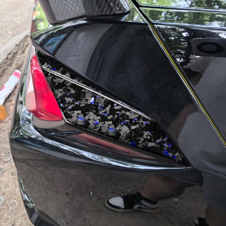 4pcs/Set Forged Gold Foil Carbon Fiber Car Taillight Sides Decorative Sticker for Chevrolet Corvette C8 2020-, Left and Right Driver