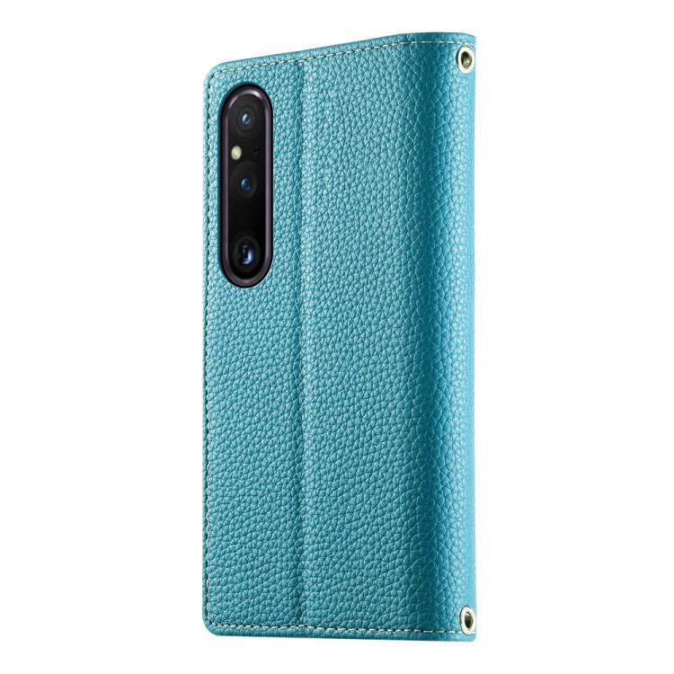 For Sony Xperia 1 V Stitching Multi-card Zipper Wallet Leather Phone Case with Short Strap