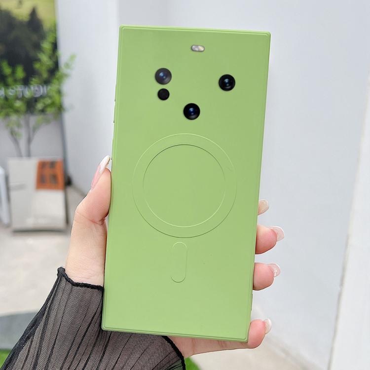 For Huawei Mate 60 Solid Color Liquid Silicone MagSafe Magnetic Phone Case