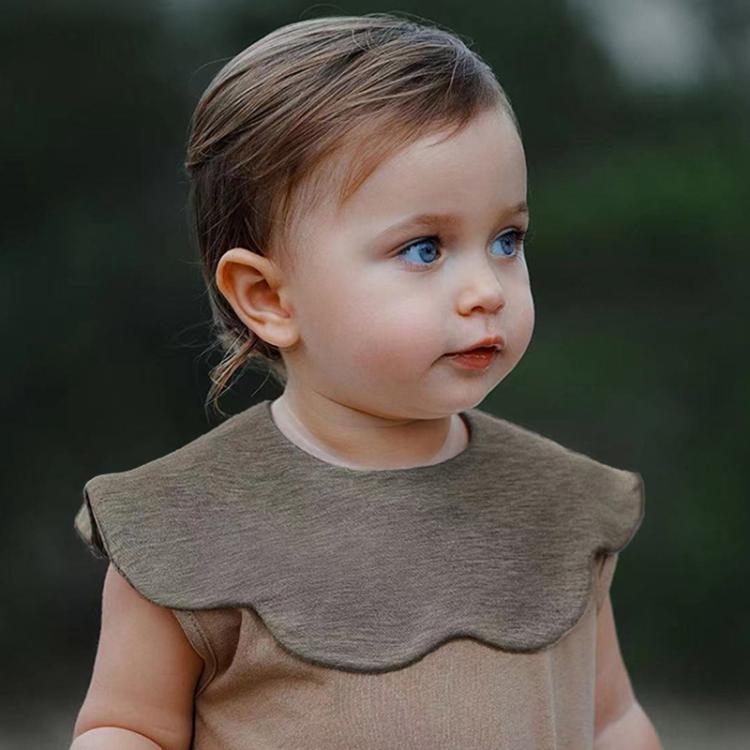Benzdeer Petal Shape Bib Infants Saliva Towel, Round Cocoa