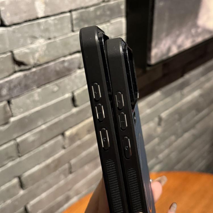 For Xiaomi 17 Pro Triangular Texture Magsafe PC Phone Case